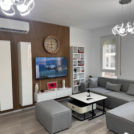 Bratti'S Apartment Near Tirana Center And Mother Teresa Airport Екстериор снимка
