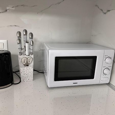 Bratti'S Apartment Near Tirana Center And Mother Teresa Airport Екстериор снимка